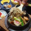 秘伝のダシは企業秘密！しっかりと染み込んだダシとこだわりの食材の数々が一つの釜飯に凝縮！