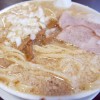 味もボリュームも大満足間違いなし！背脂たっぷり元祖燕系ラーメンが大人気の行列のできる新潟県燕市のラーメン店。